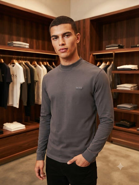 Men’s Classic Grey Crew Neck Sweatshirt Minimal & Stylish