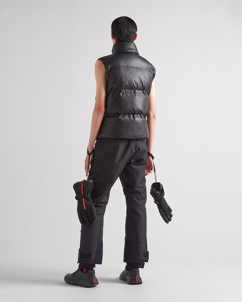 Luxury Black Puffer Vest – Premium Quilted Winter Wear