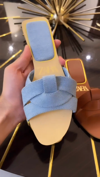 Premium  Designer Branded Flat  Sandal For Women