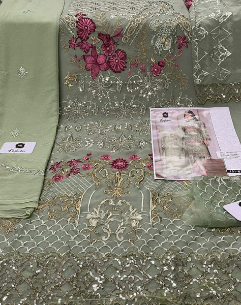 {Semi-Stitched} Beautifull Pakistani Heavy Georgette suit