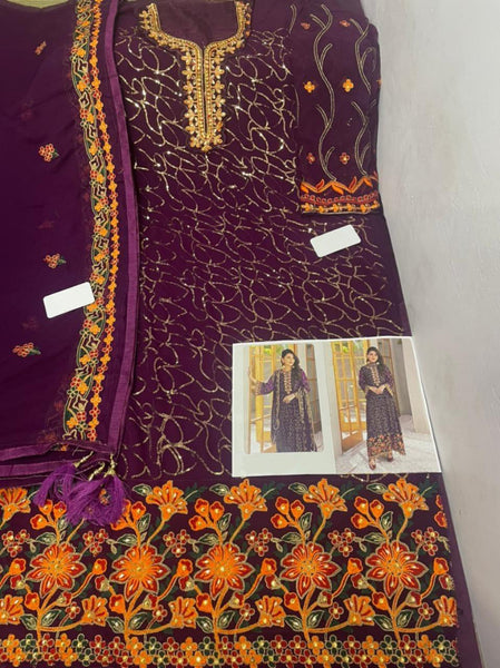 {Semi-Stitched} Heavy Beautiful Georgette Pakistani suit